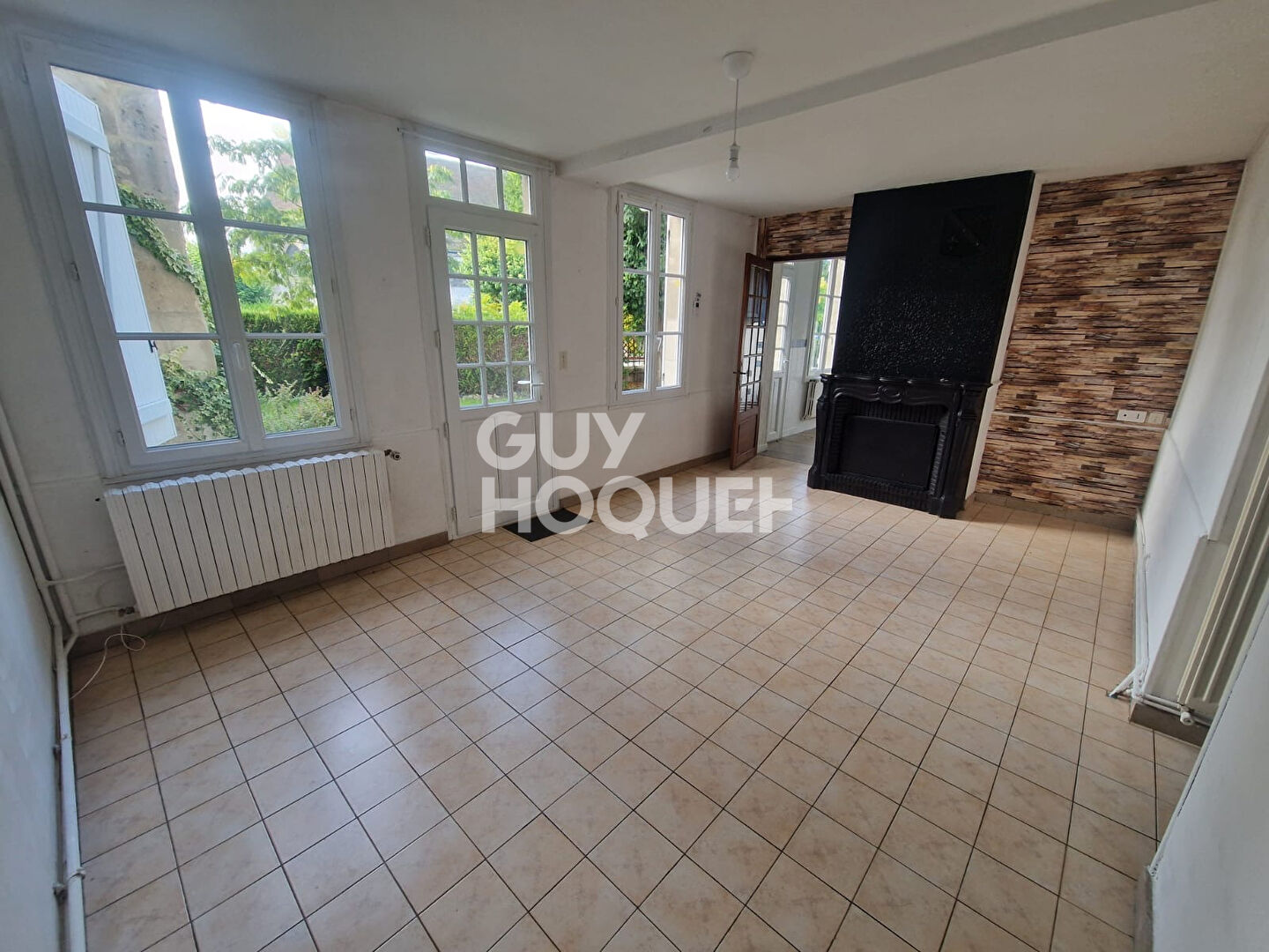 Charmante Maison à Vendre à SEPTMONTS