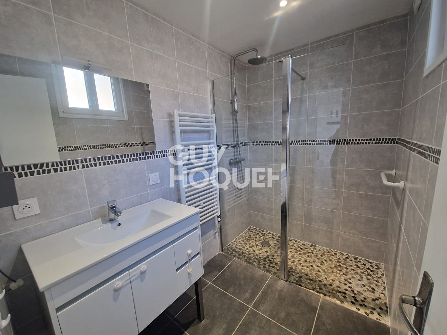 Charmante Maison à Vendre à SEPTMONTS