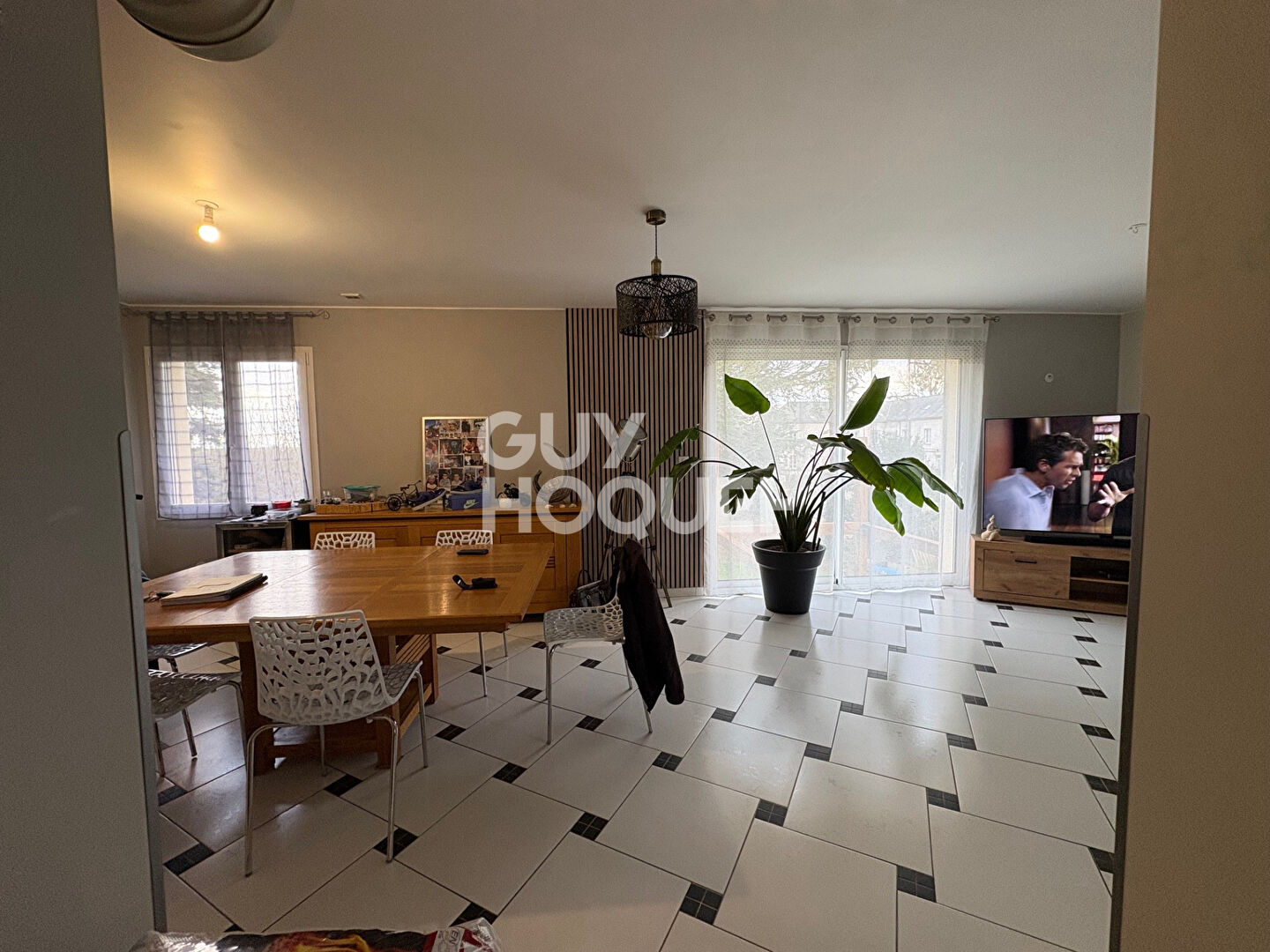 Maison neuve dans un magnifique village