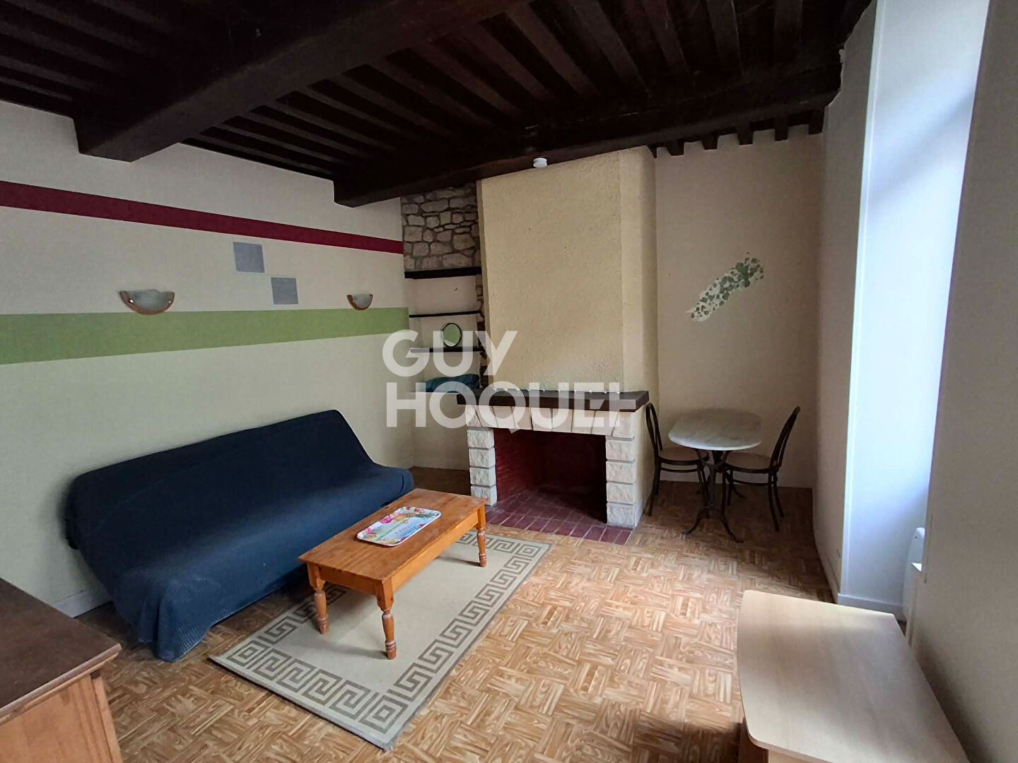 LAON VILLE HAUTE Type 2 Meublé