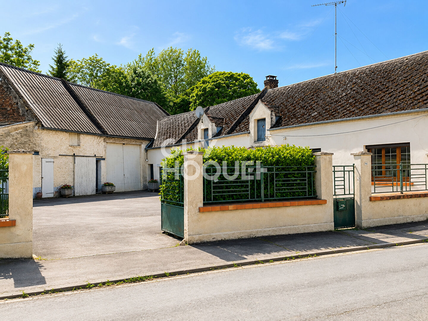 Maison Crecy Sur Serre 6 pièce(s) 158 m2