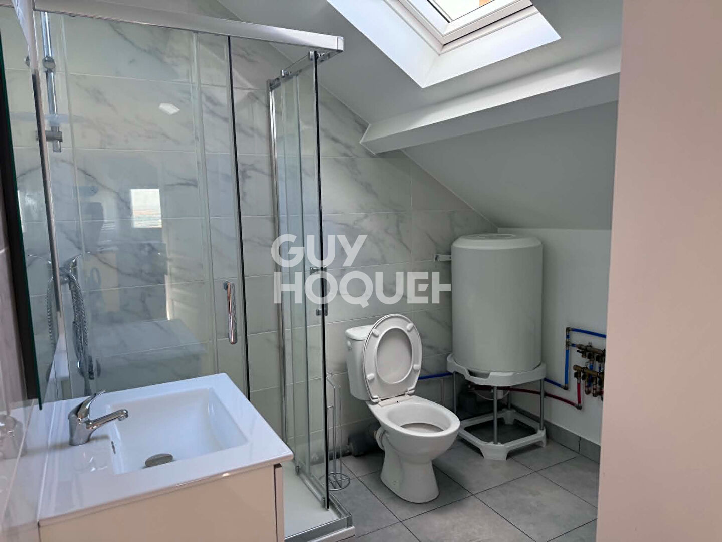 Appartement T1 à louer au dernier étage à Laon
