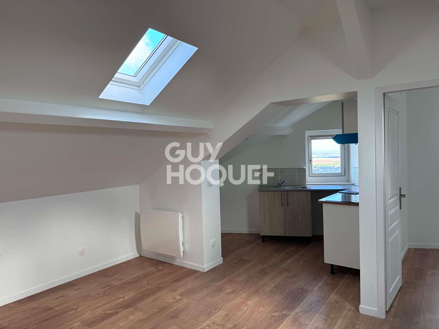 Appartement T1 à louer au dernier étage à Laon