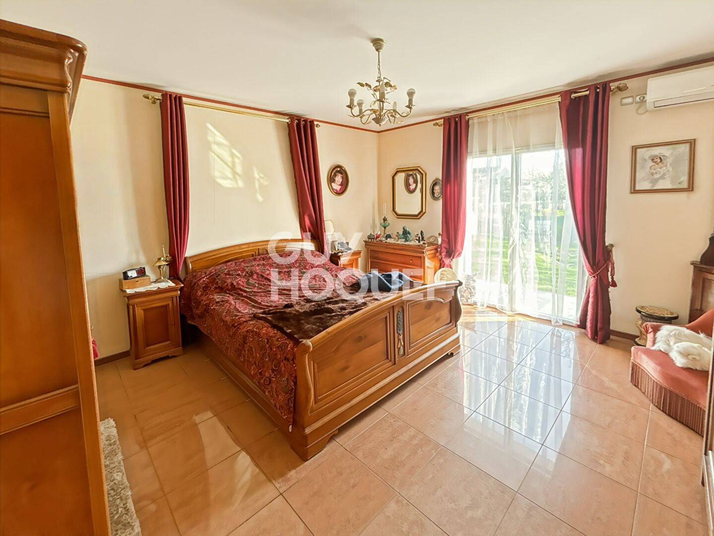 Maison spacieuse 8 pièces à vendre à Fontenay-Trésigny