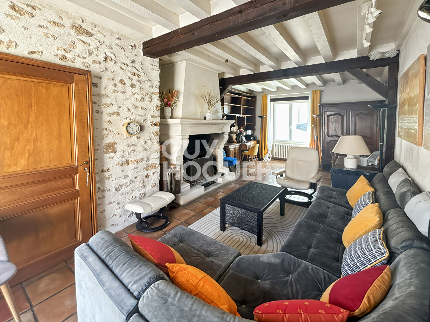 CHAUMES EN BRIE : maison 9 pièces à vendre