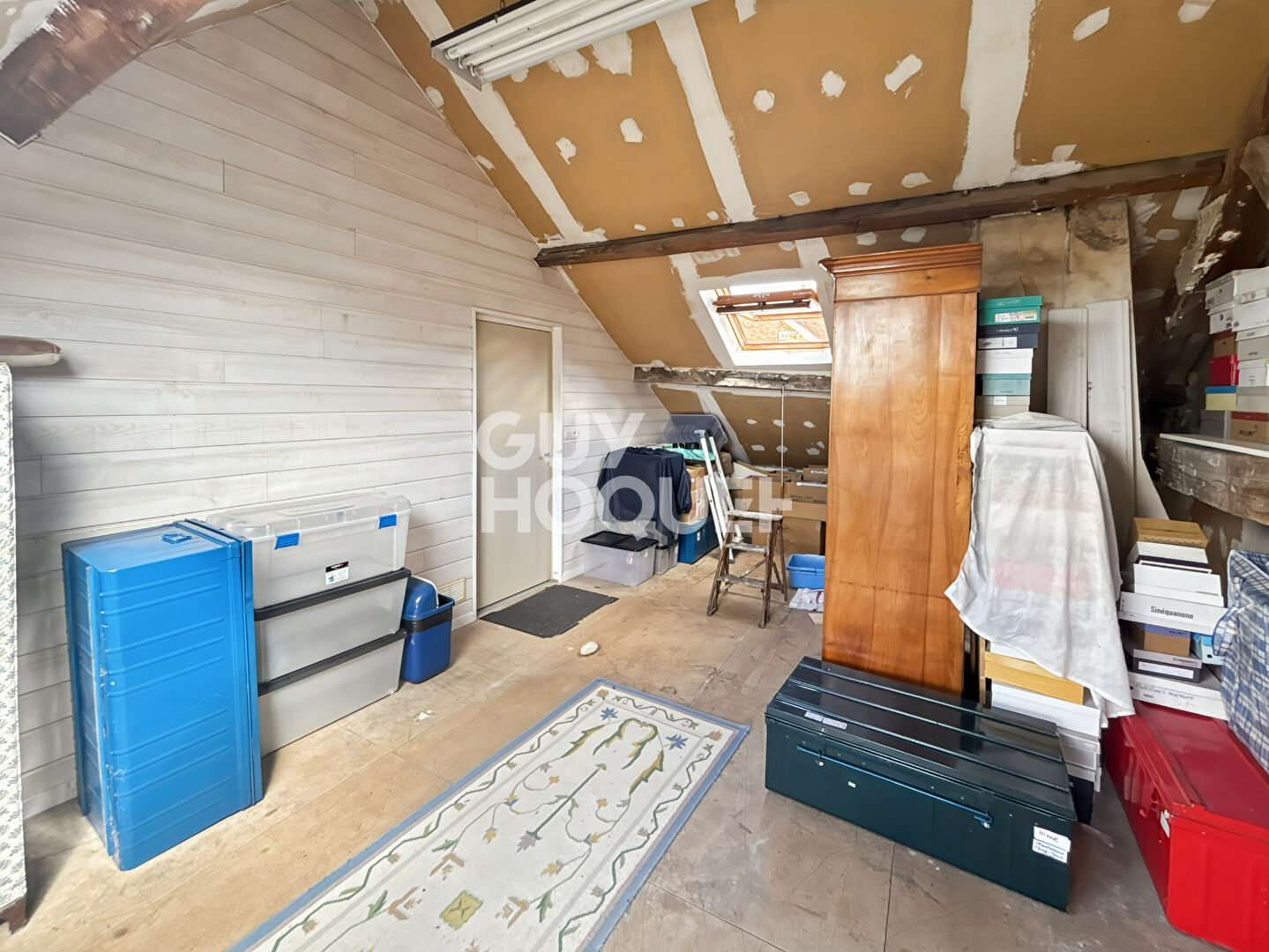 CHAUMES EN BRIE : maison 9 pièces à vendre