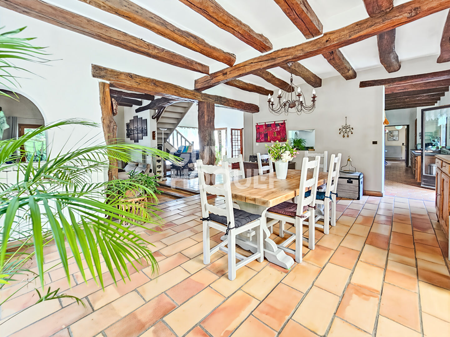 Pavillon à vendre à 5min de FONTENAY-TRESIGNY - 11 pièces, piscine et garage