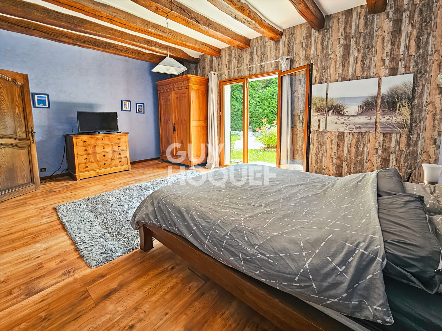 Pavillon à vendre à 5min de FONTENAY-TRESIGNY - 11 pièces, piscine et garage