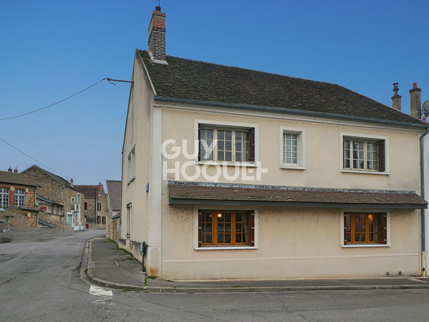 Maison spacieuse à vendre à Chaumes en Brie