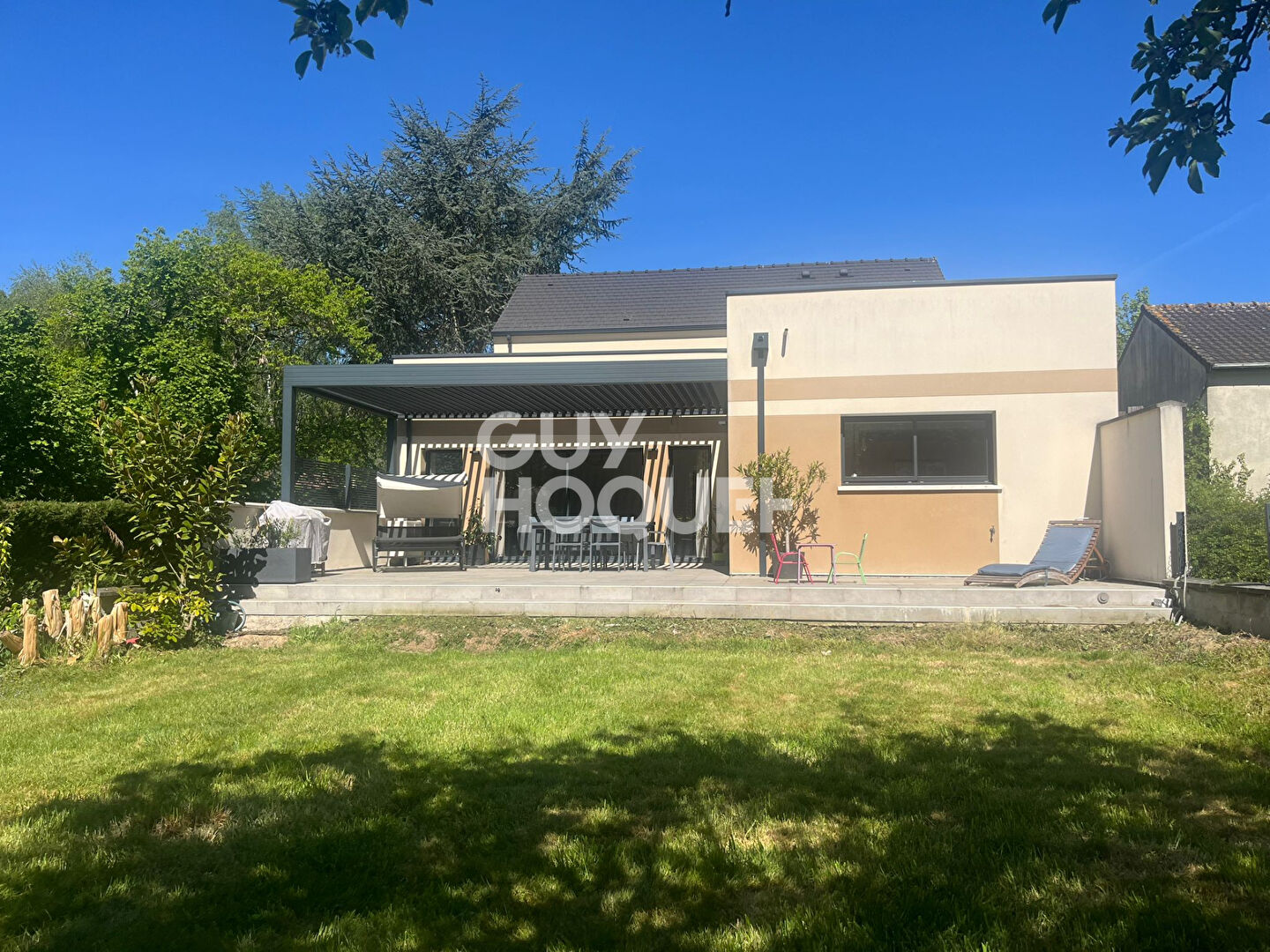 Maison contemporaine de 200 m² ?Prestations haut de gamme ? 5 chambres ? Sous-sol total ? Terrain de 1 190 m² ? Tournan-en-Brie