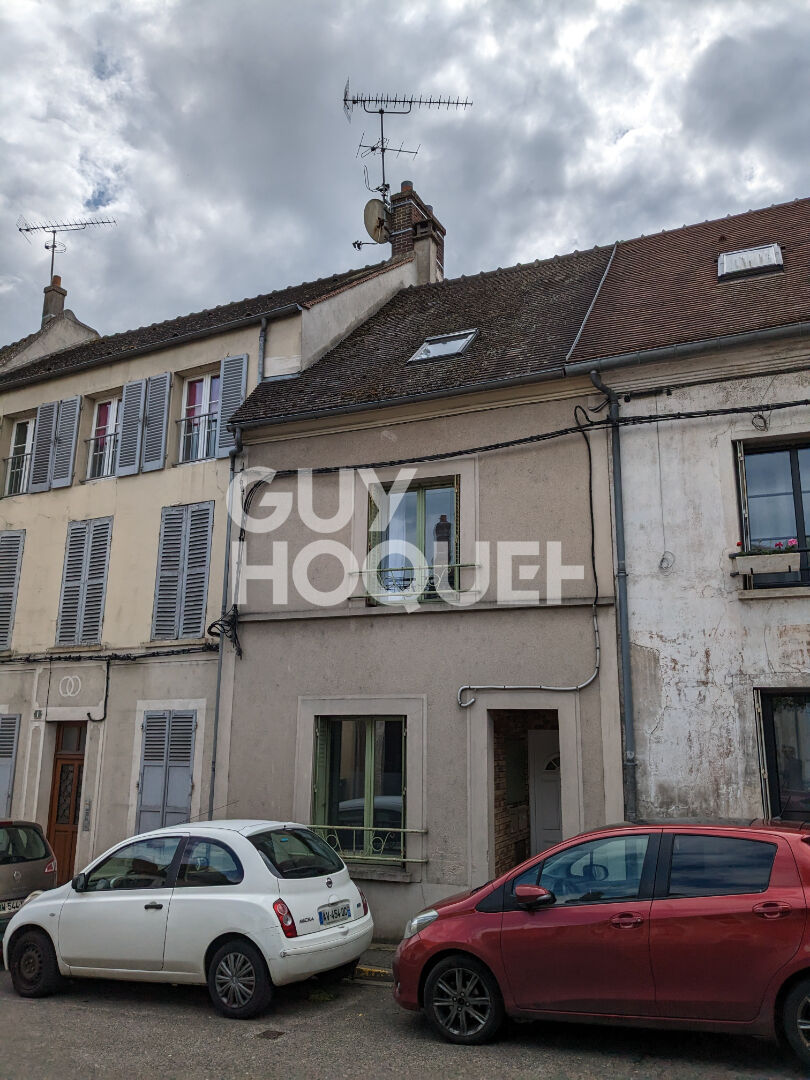 CHAUMES EN BRIE : appartement F2 (30 m²) à louer