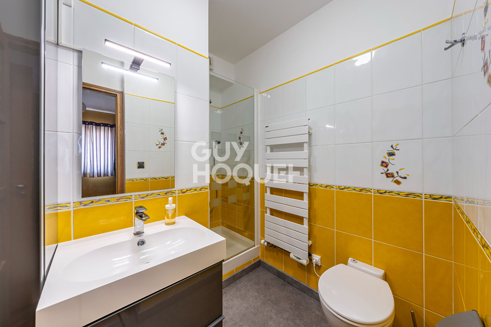 FAVIERES. MAISON FAMILIALE.