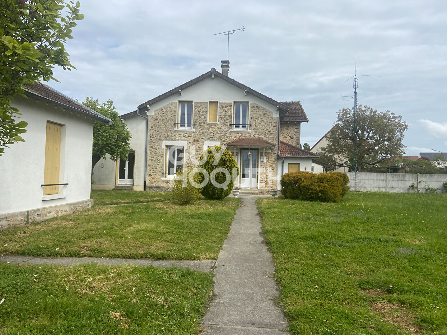 Briarde proche Fontenay Trésigny !