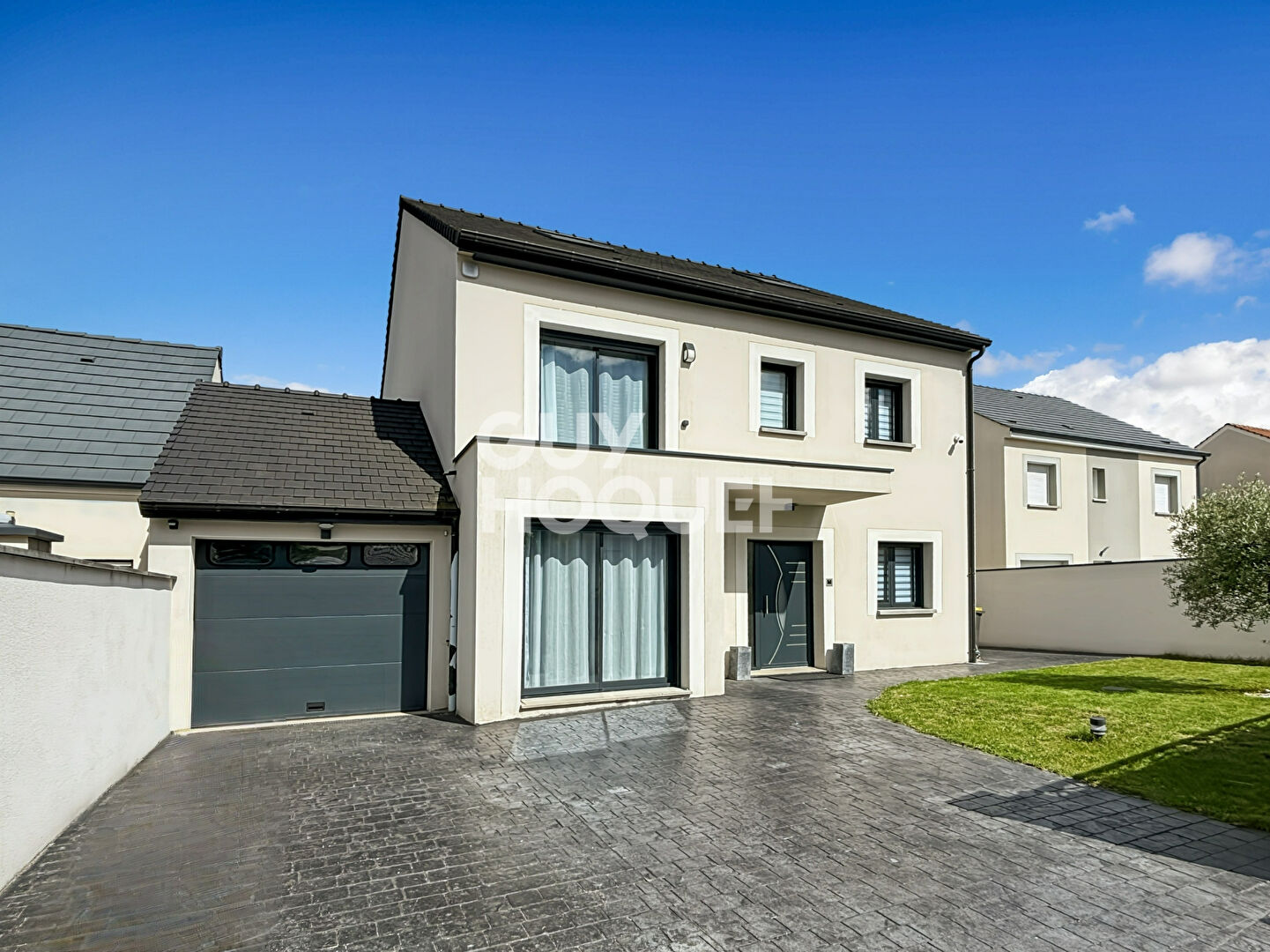 Maison à louer de grand standing à PRESLES EN BRIE