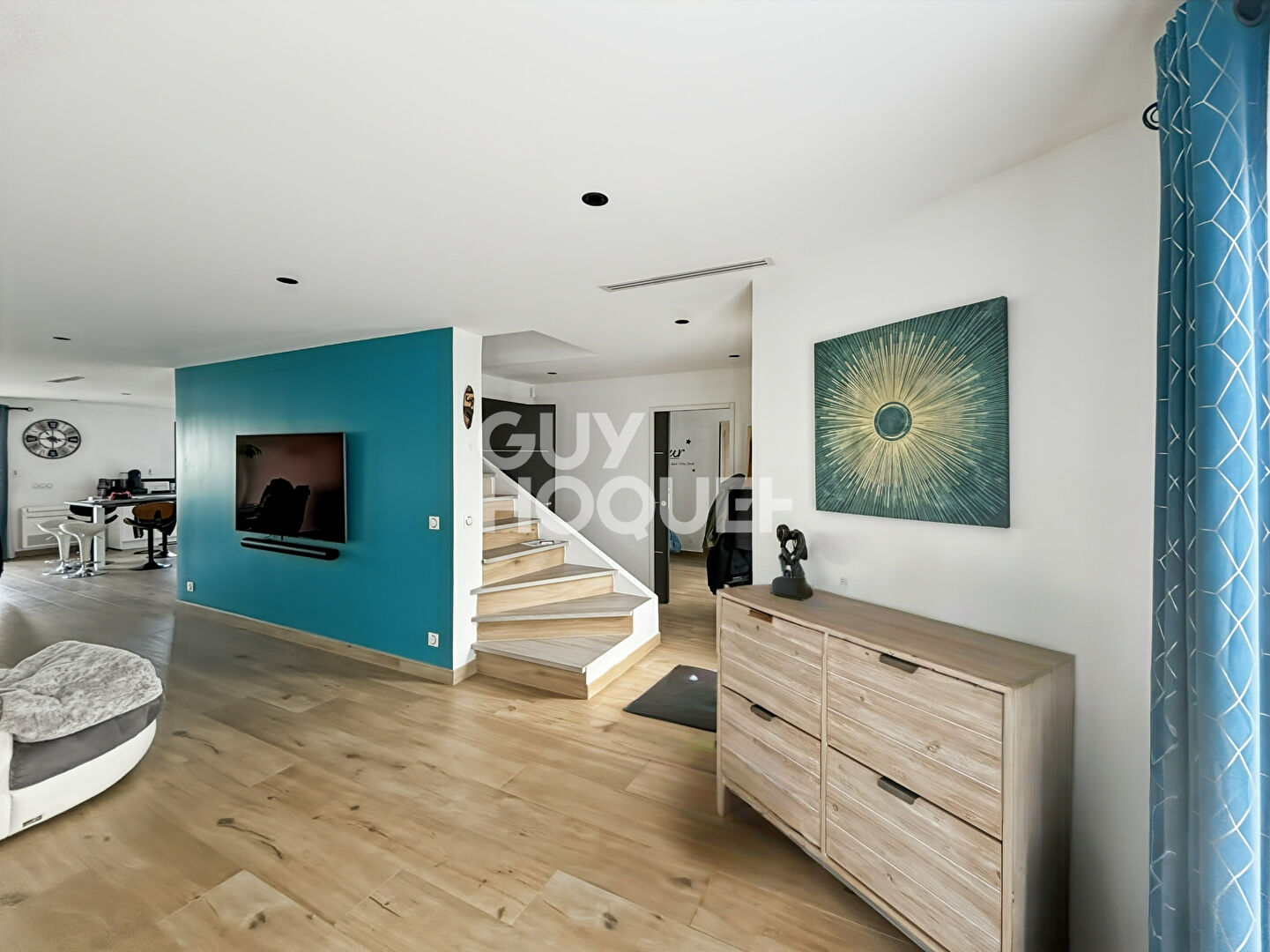 Maison à louer de grand standing à PRESLES EN BRIE