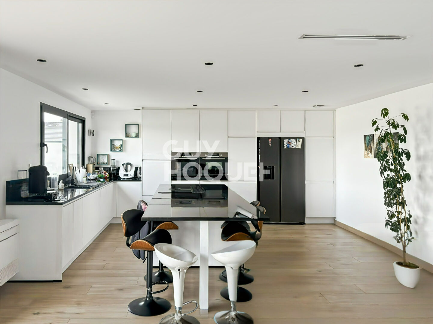 Maison à louer de grand standing à PRESLES EN BRIE