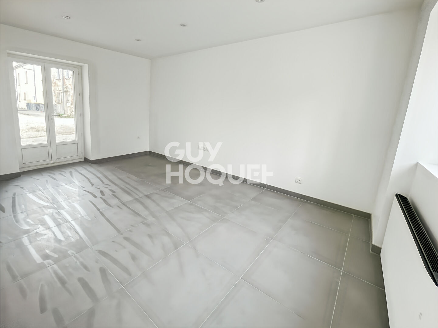 LOCATION d'une maison T4 (69 m²) à JOUY LE CHATEL