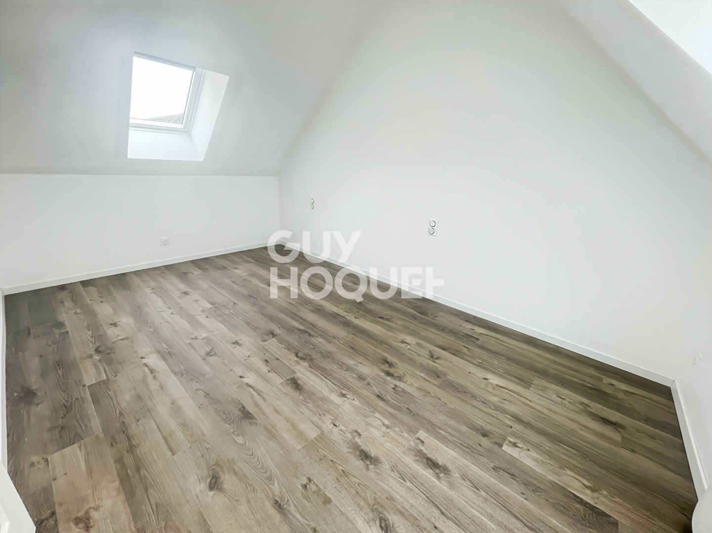LOCATION d'une maison T4 (69 m²) à JOUY LE CHATEL