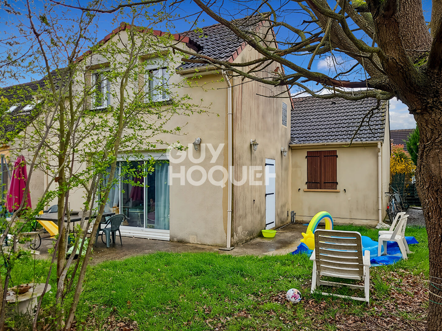 Maison  6 pièces à Ozoir-la-Ferrière : maison familiale 125 m² avec jardin,