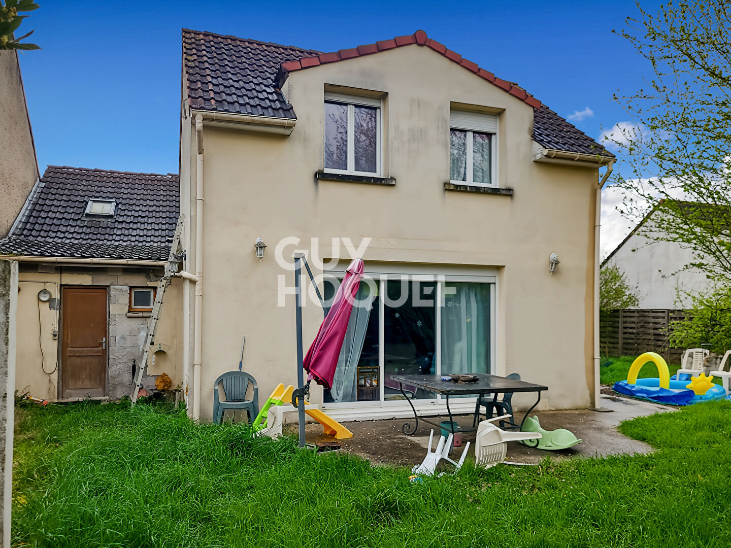 Maison  6 pièces à Ozoir-la-Ferrière : maison familiale 125 m² avec jardin,