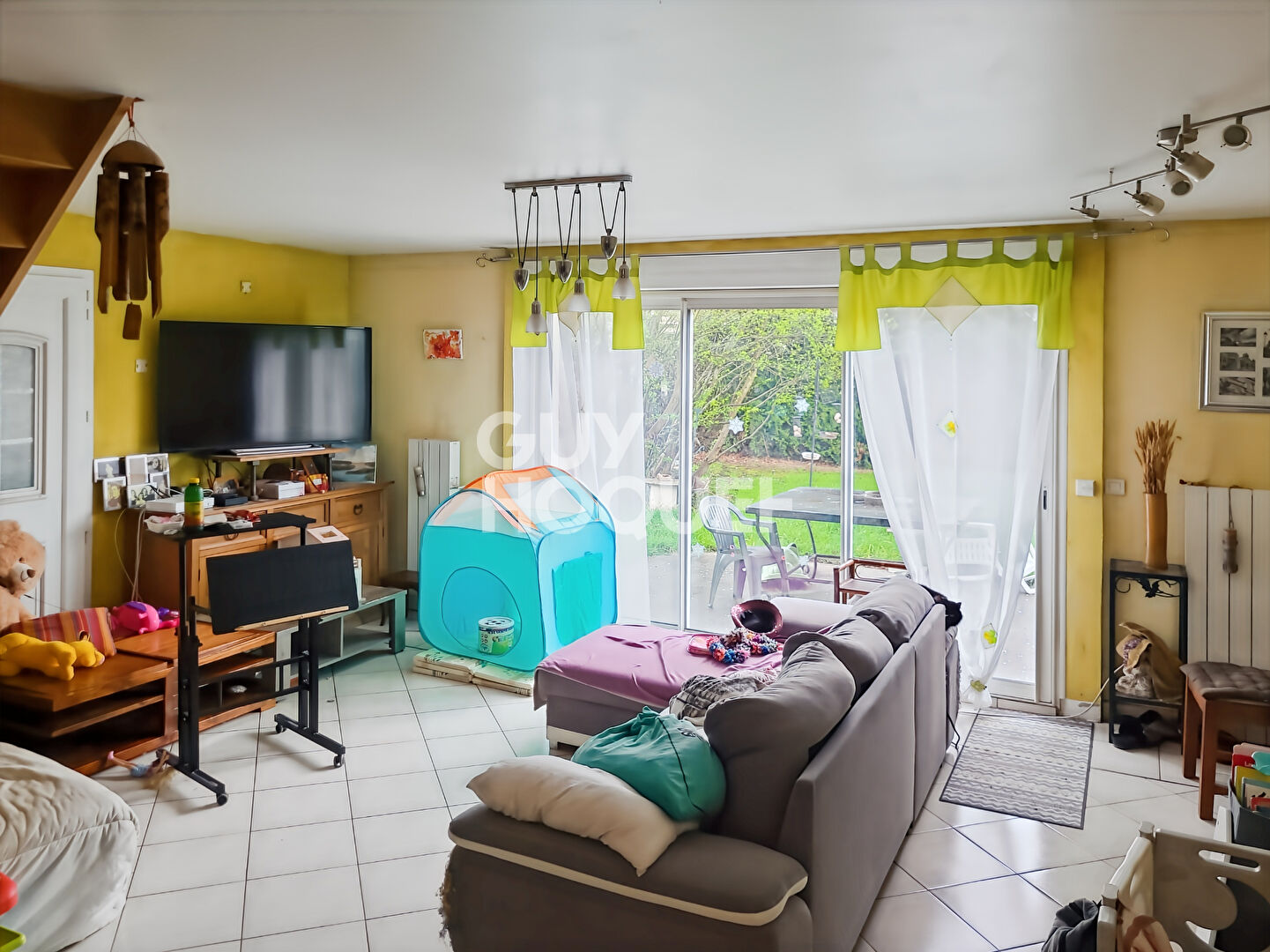 Maison  6 pièces à Ozoir-la-Ferrière : maison familiale 125 m² avec jardin,