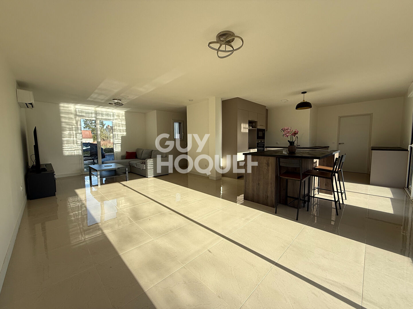 Maison à vendre à Liverdy en Brie - 7 pièces, 5 chambres