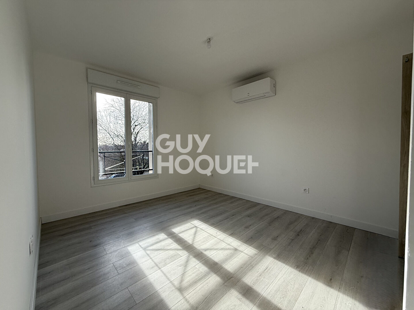 Maison à vendre à Liverdy en Brie - 7 pièces, 5 chambres