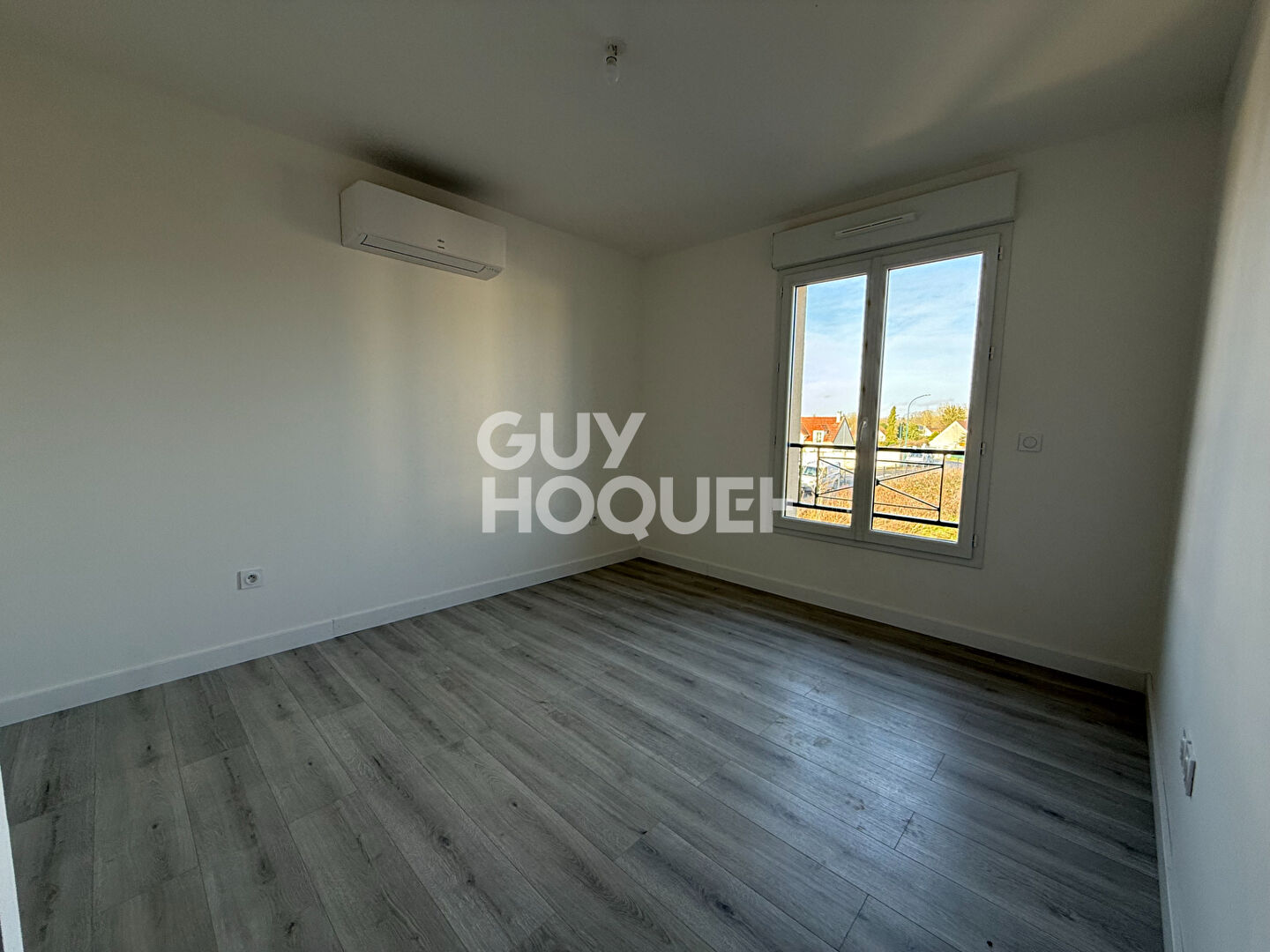 Maison à vendre à Liverdy en Brie - 7 pièces, 5 chambres