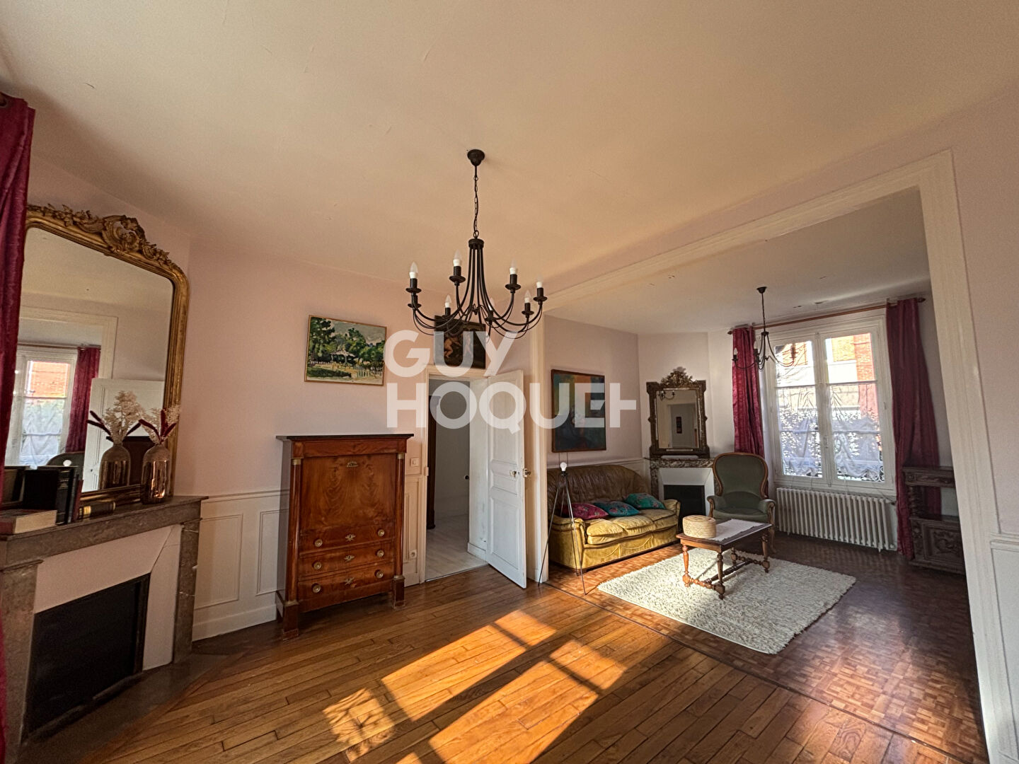 EXCLUSIVITÉ AMEPIE - MAISON MEULIÈRE AVEC CACHET, PROCHE GARE