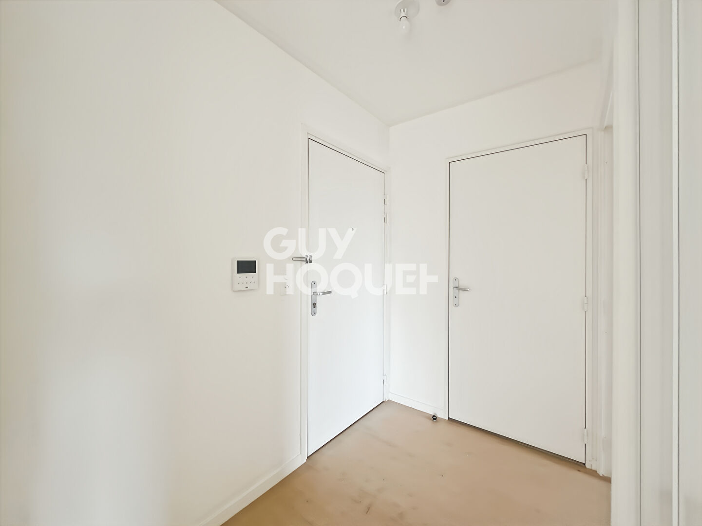 À vendre : Appartement 2 pièces à FONTENAY TRESIGNY