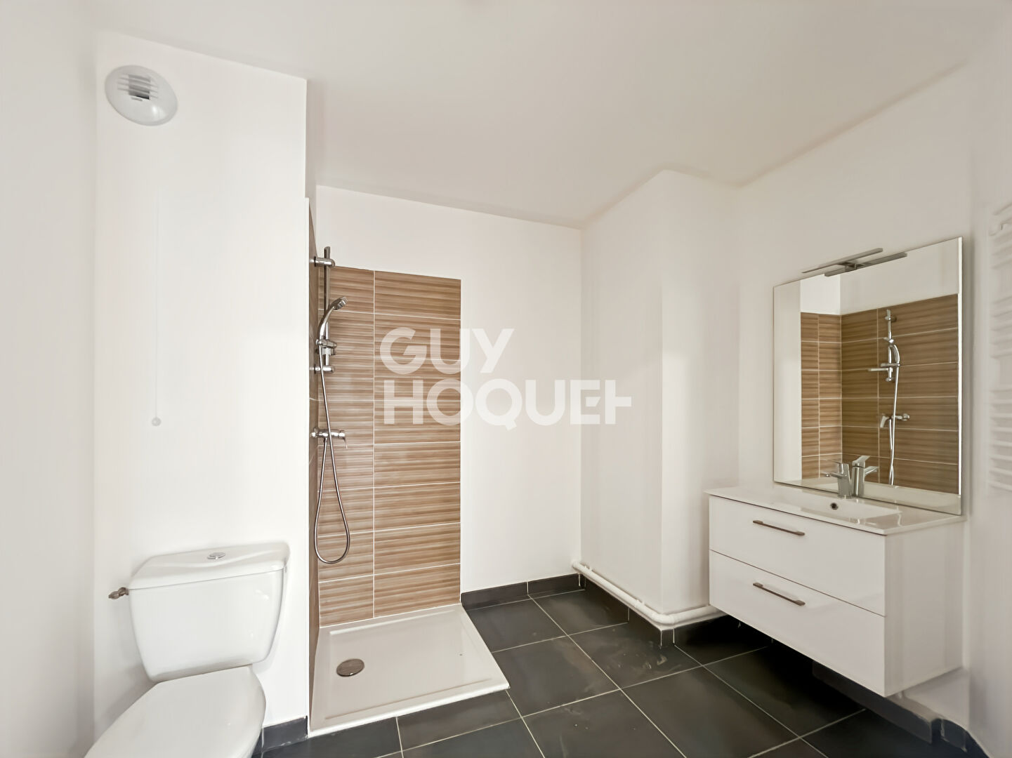 À vendre : Appartement 2 pièces à FONTENAY TRESIGNY