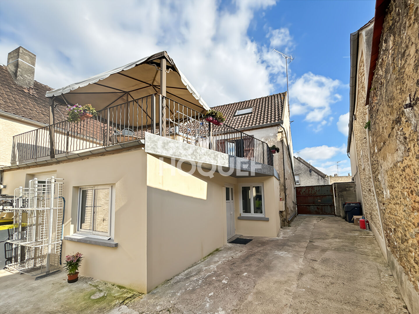 Murs commerciaux et fond de commerce A VENDRE à 5min de Fontenay-Trésigny