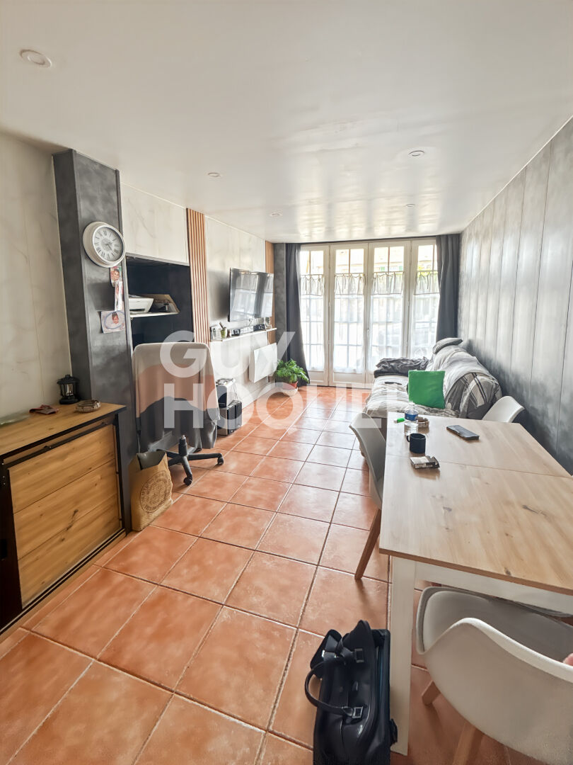 Murs commerciaux et fond de commerce A VENDRE à 5min de Fontenay-Trésigny