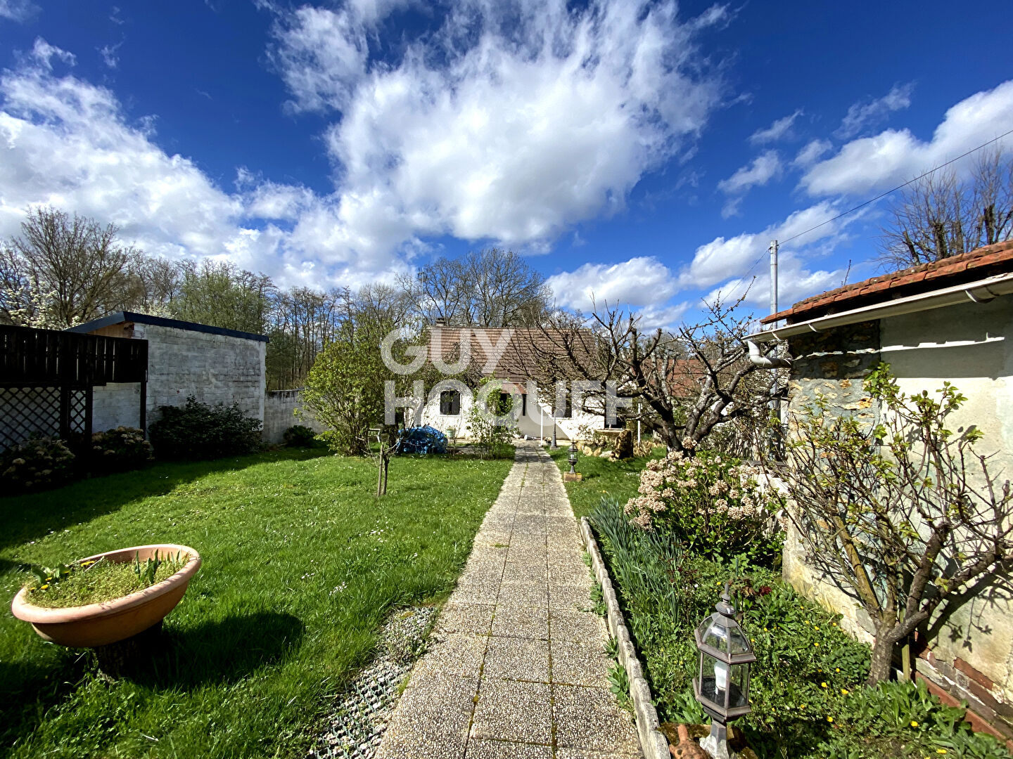 À vendre : deux maisons indépendantes sur grand terrain à Tournan-en-Brie RER E Paris ? Opportunité rare pour investisseurs ou familles