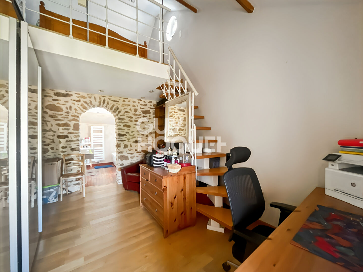 Maison Briarde avec Piscine et Beaux Volumes