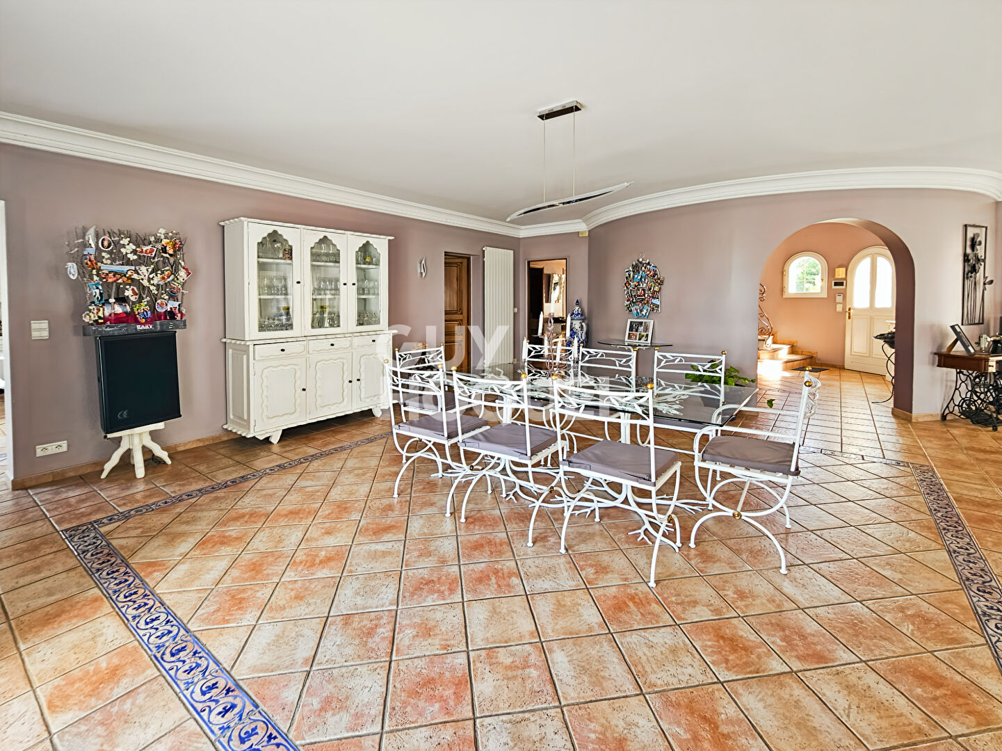 Maison spacieuse à vendre à La Houssaye en Brie