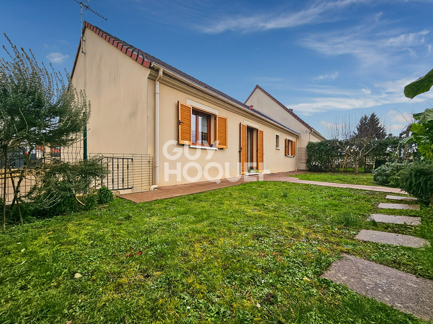 Maison à vendre à Fontenay-Trésigny - 5 pièces, 3 chambres