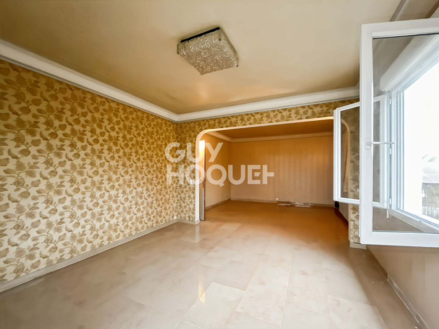 Maison à vendre à Maincy - 8 pièces, 5 chambres, fort potentiel