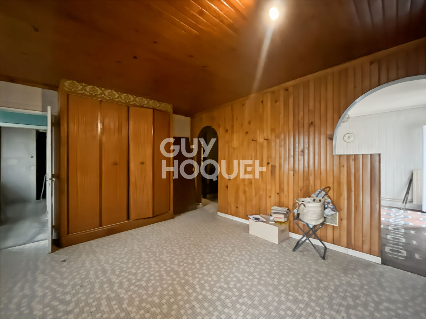 Maison à vendre à Maincy - 8 pièces, 5 chambres, fort potentiel