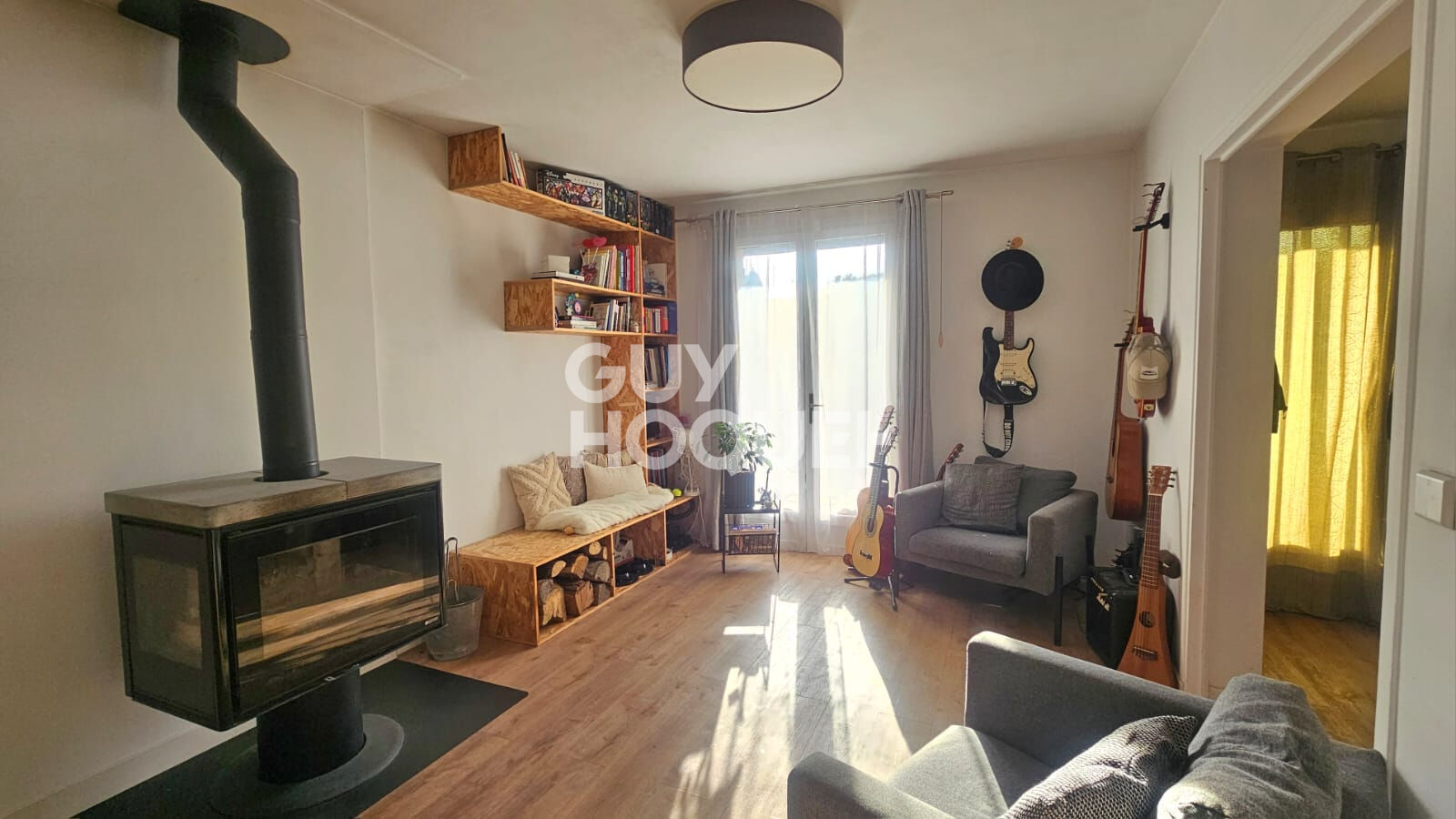 Charmante Maison à Vendre à PRESLES EN BRIE - 4 Chambres et Grand Terrain !