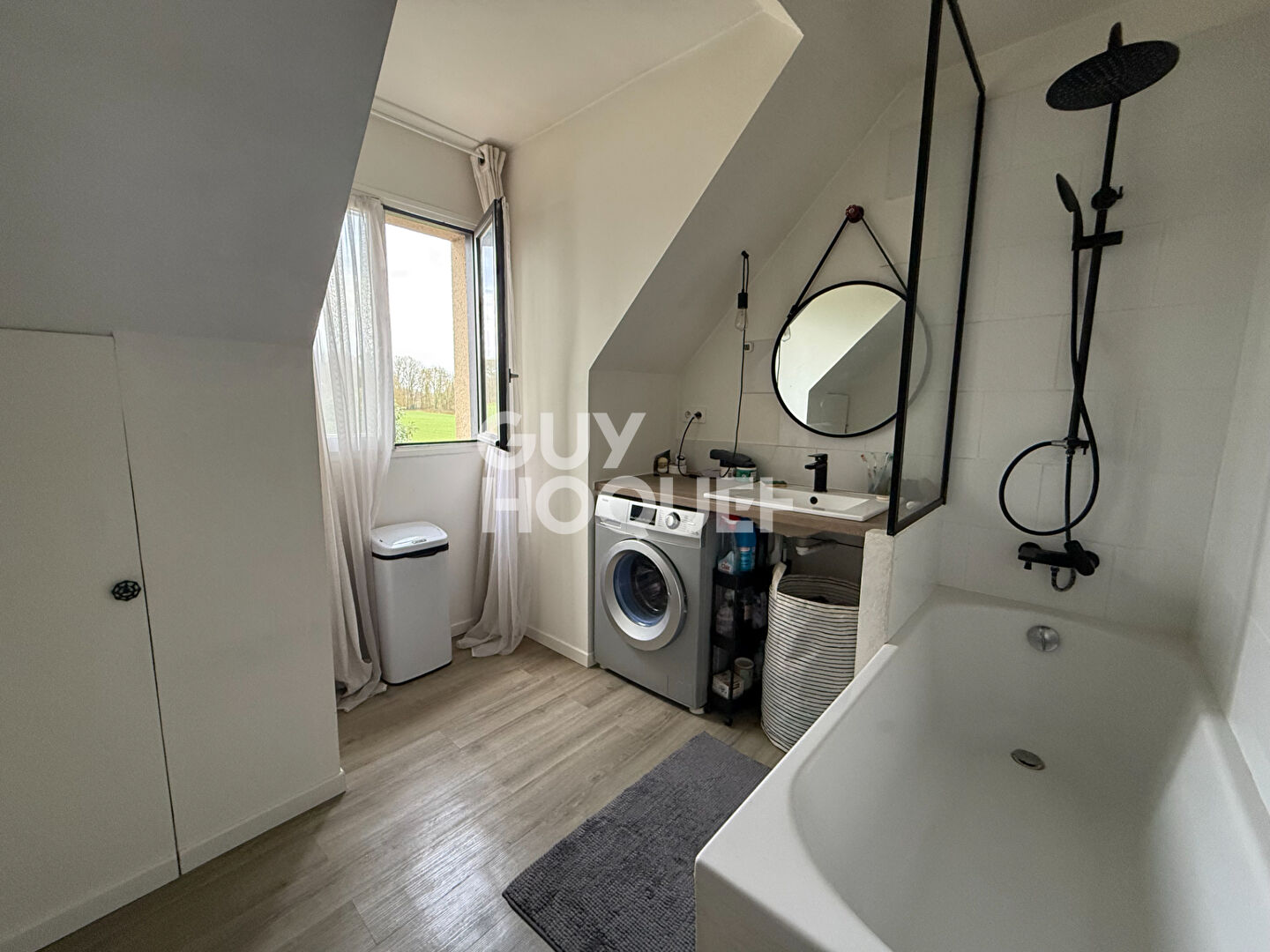 Charmante Maison à Vendre à PRESLES EN BRIE - 4 Chambres et Grand Terrain !