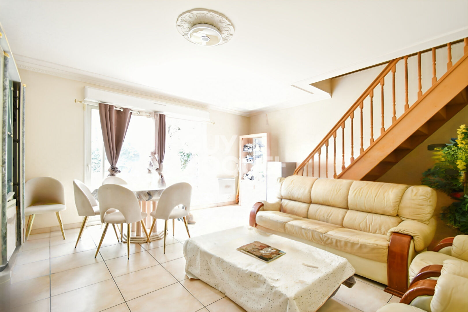 Maison 3 pièces 79m² et 95 m² au sol avec jardin + Stationnement - Année 2007