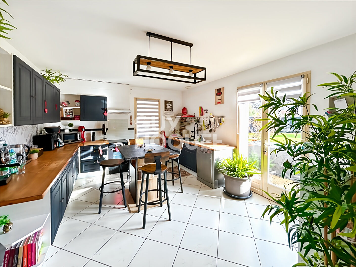 Maison 7 pièce(s) 160 m2