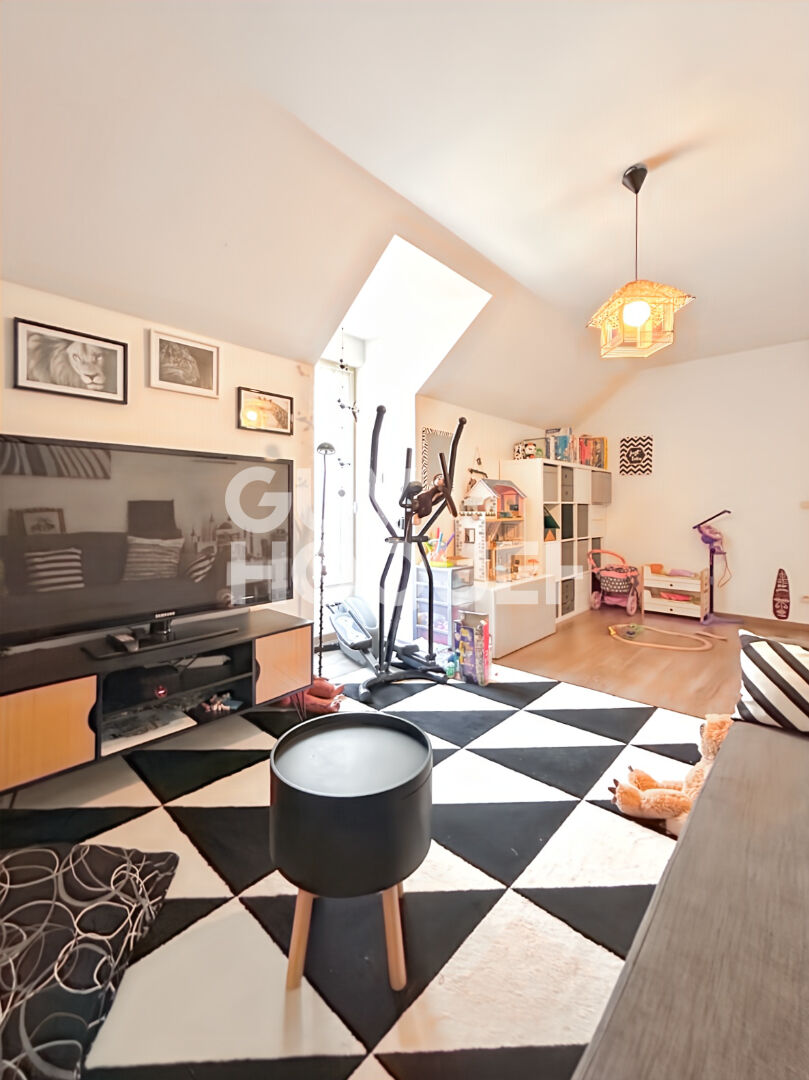 Maison 7 pièce(s) 160 m2