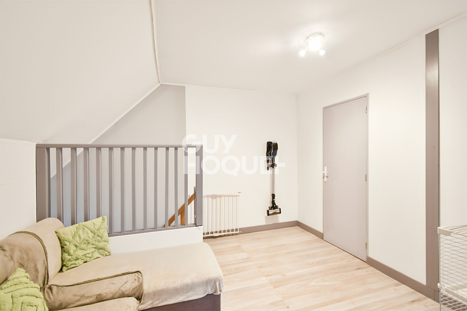 Maison Liverdy En Brie  4 pièce(s)