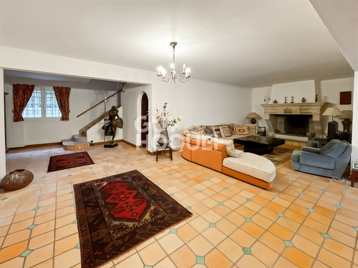 Maison d'exception à vendre à PRESLES EN BRIE - 13 pièces, 9 chambres, piscine et tennis