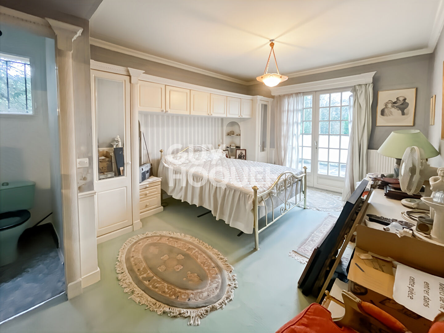 Maison d'exception à vendre à PRESLES EN BRIE - 13 pièces, 9 chambres, piscine et tennis