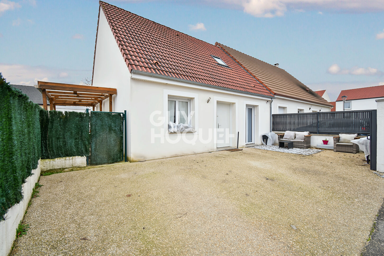 Maison Liverdy En Brie  4 pièce(s)