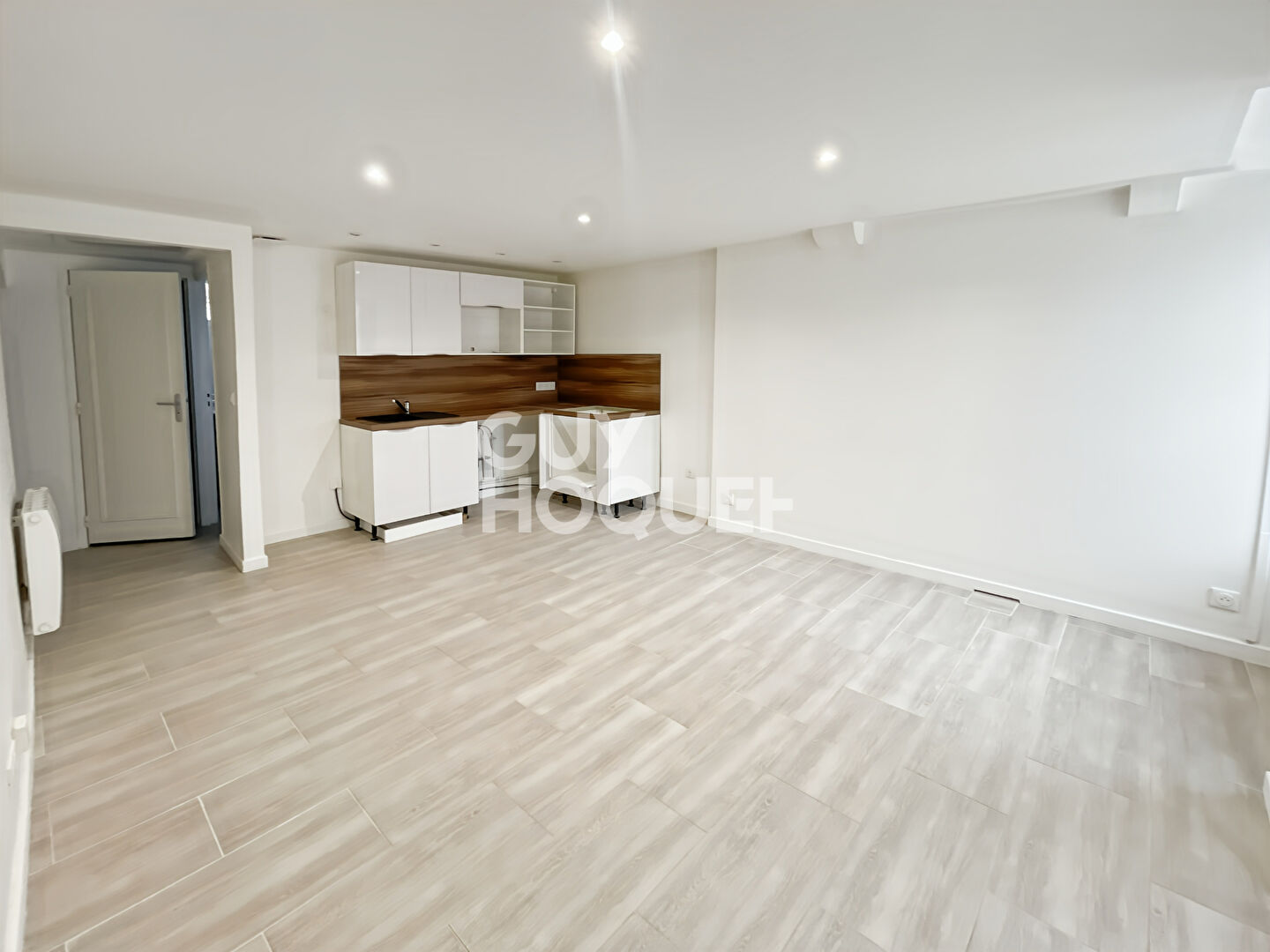 À vendre : Appartement 3 pièces à FONTENAY TRESIGNY