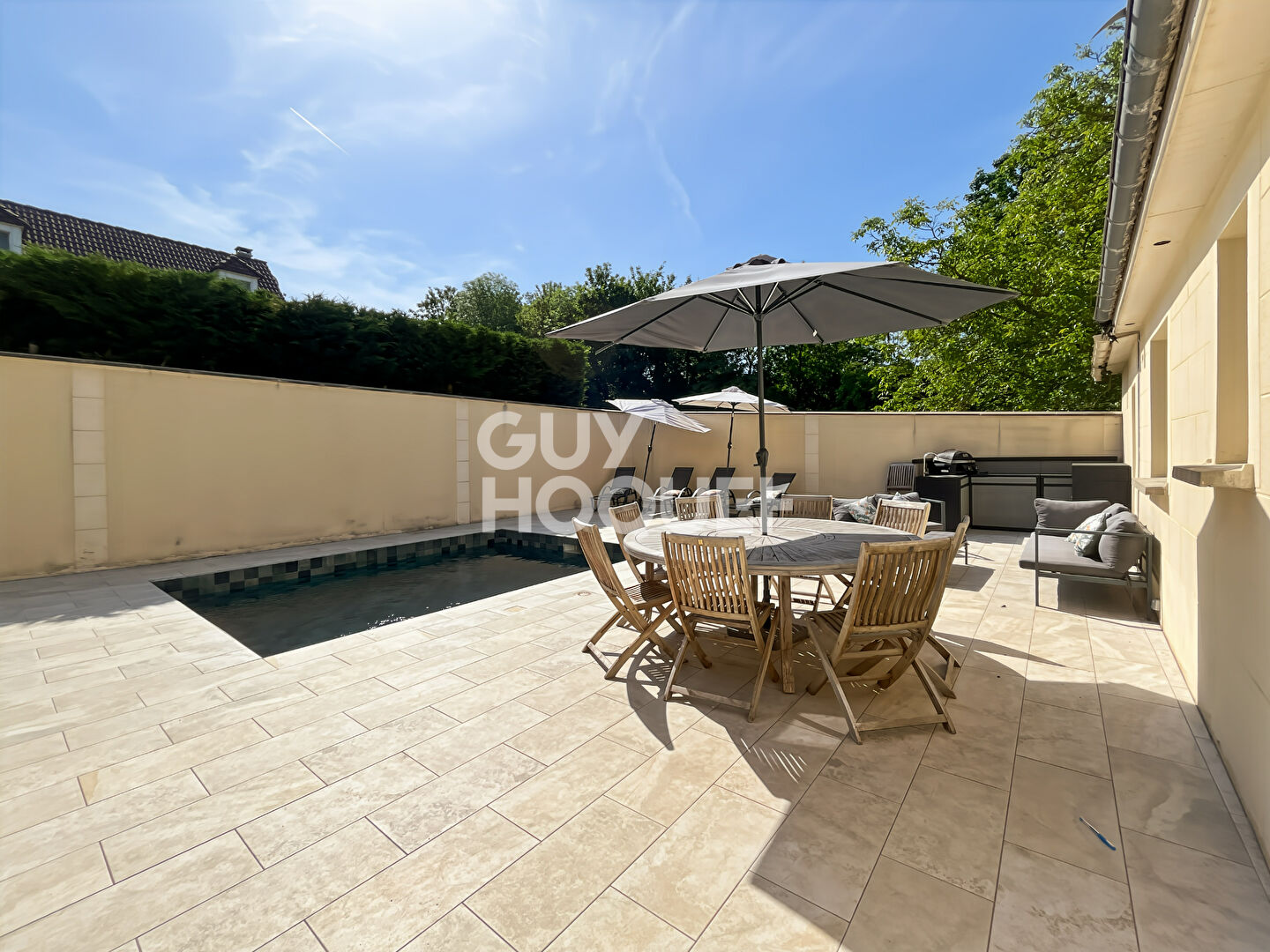 Maison 8 pièces à vendre à Coulommiers - 5 chambres, grand terrain